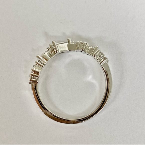 Grand Baguette Marquise Crystal Dainty SILVER Ring - Picture 3 of 5